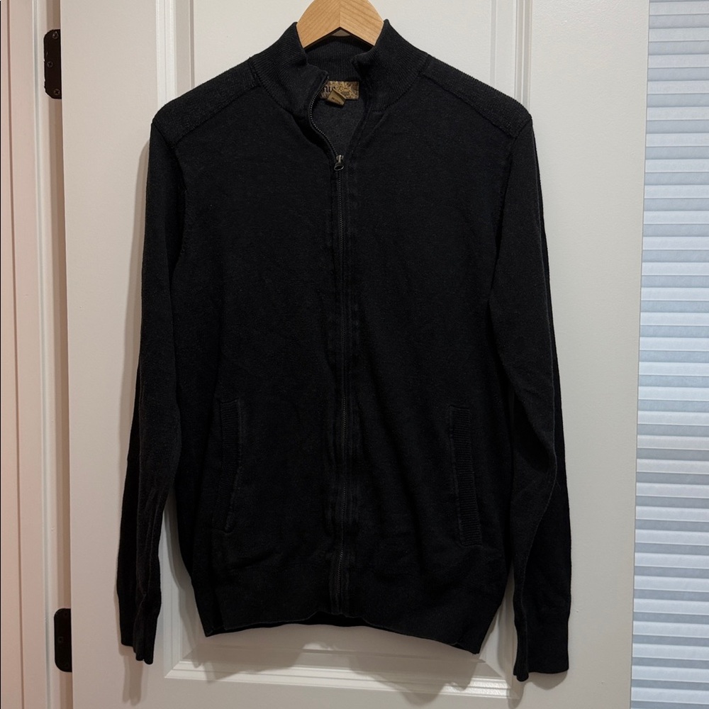 EUC. Medium Men’s Zip up Sweater